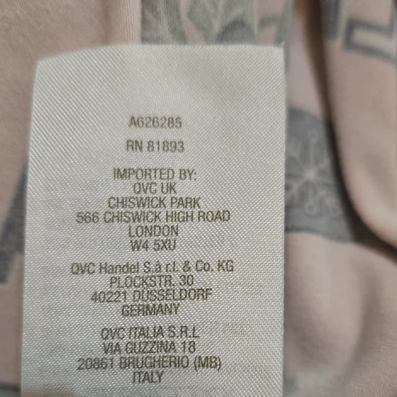 AnyBody Pink Holiday Print Pajama Set - Picture 6 of 7